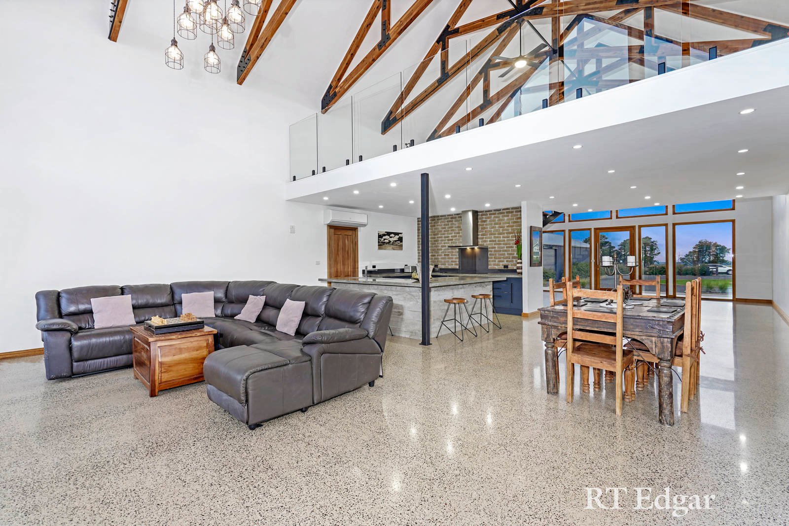 Property Gallery Thumbnail 5