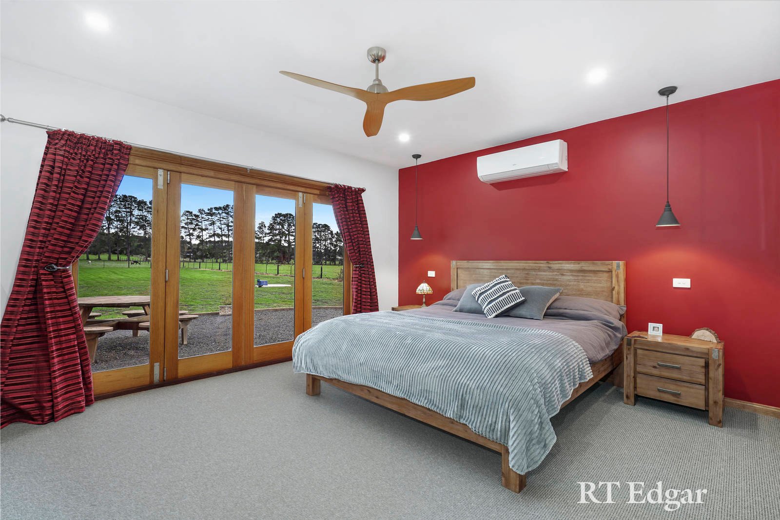 Property Gallery Thumbnail 11