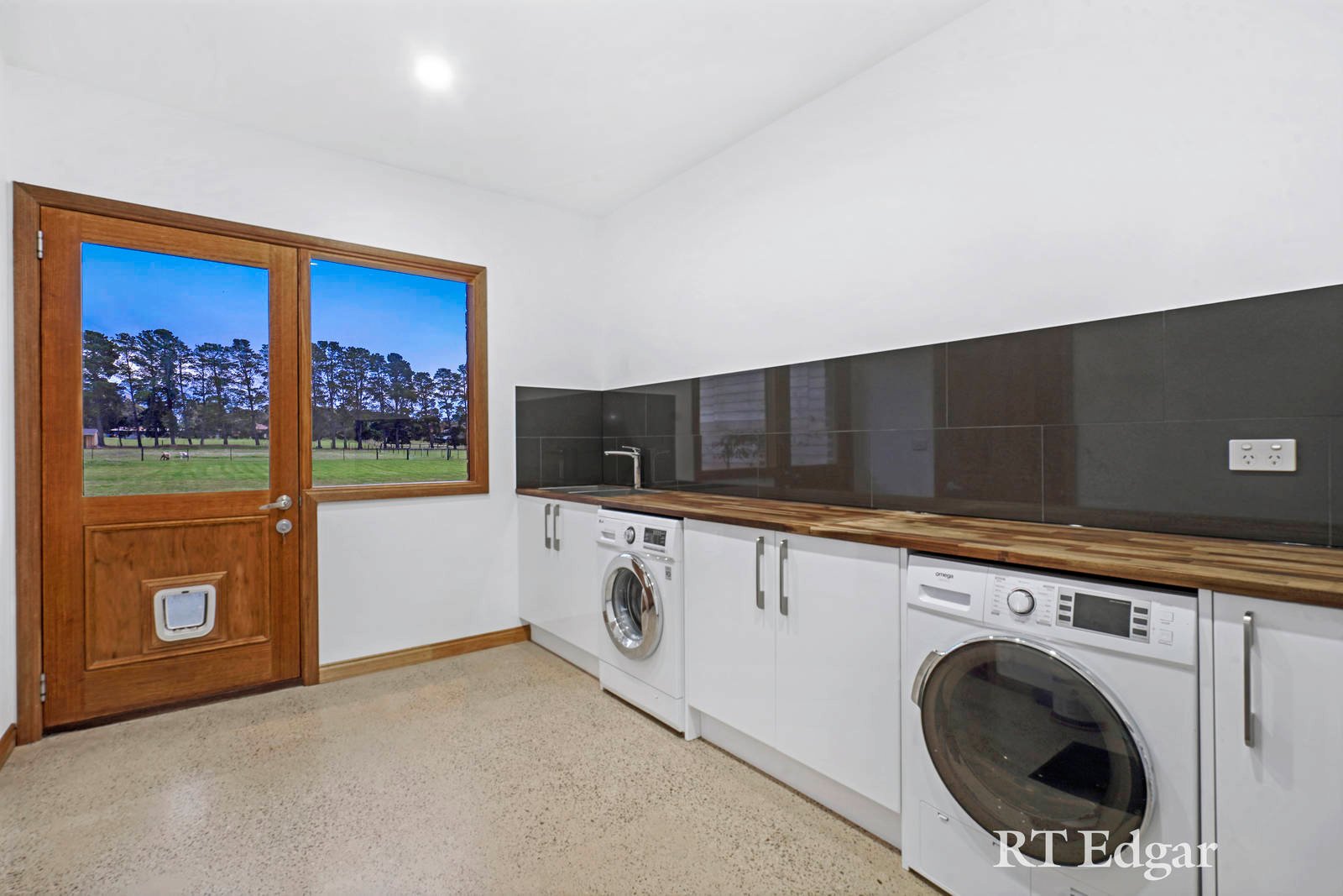 Property Gallery Thumbnail 15