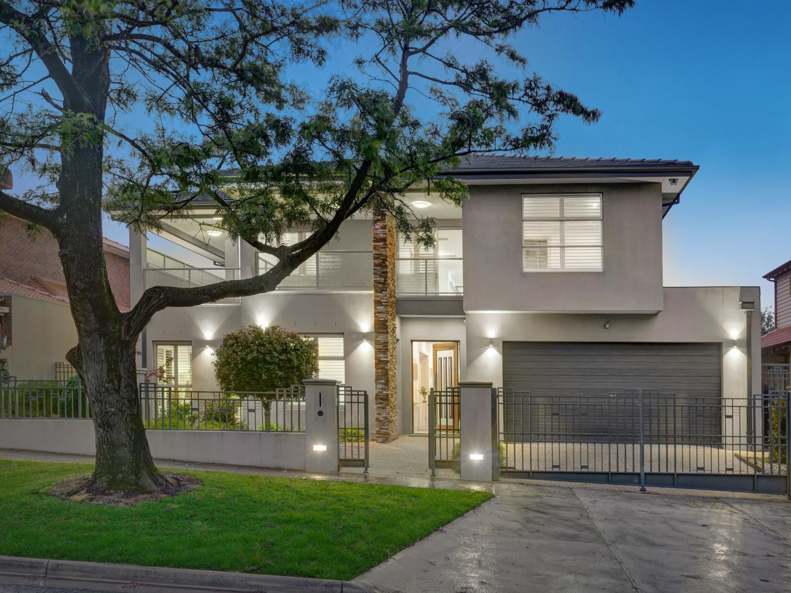 6 Mitchell Parade, Pascoe Vale South image 1