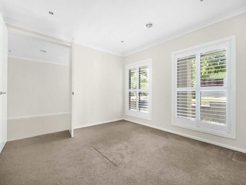 6 Moody Street, Balwyn North image 8