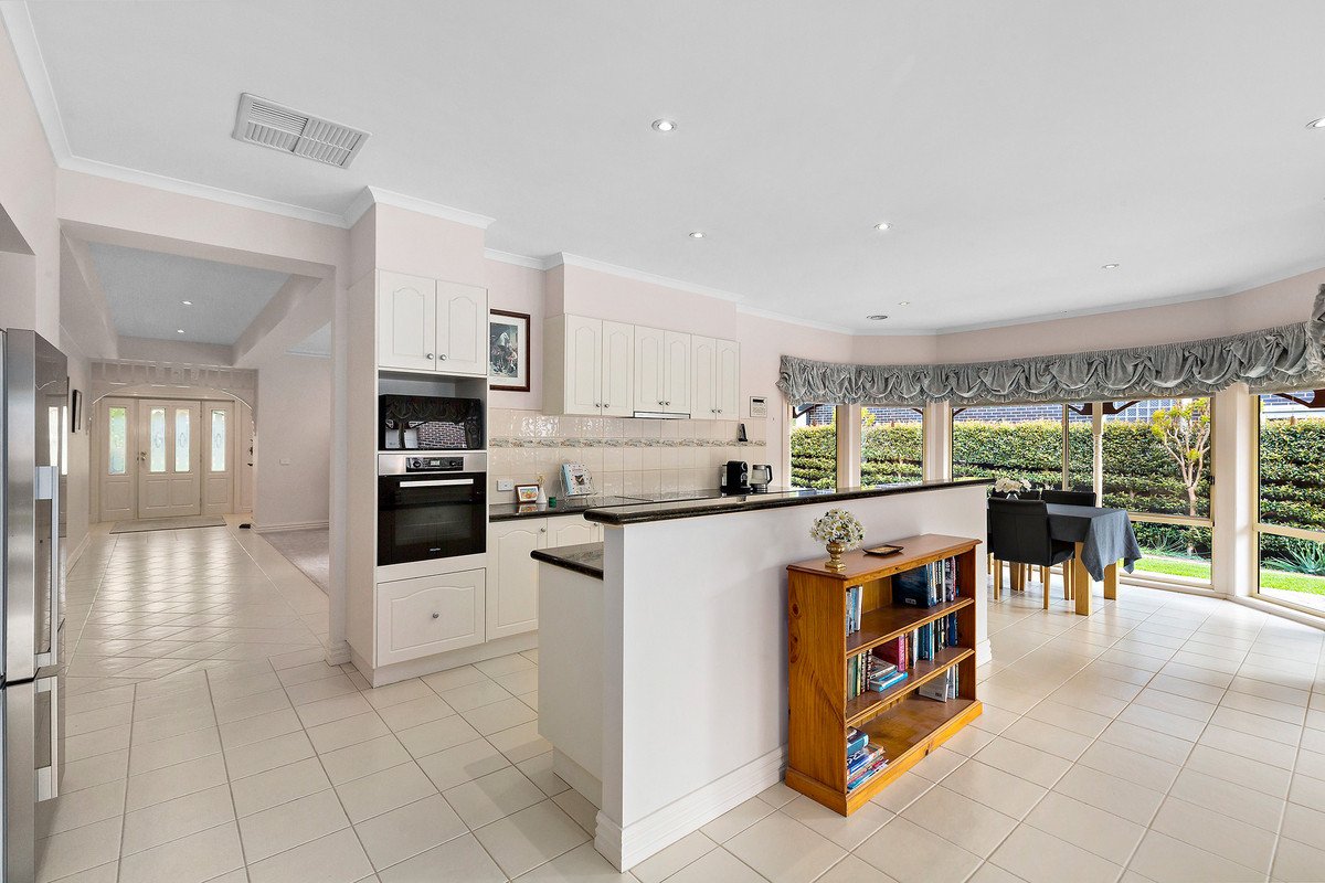 6 Moselle Street, Mont Albert North image 5