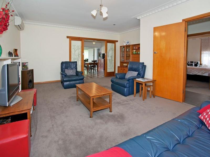 6 Neiley Street, Newtown image 7