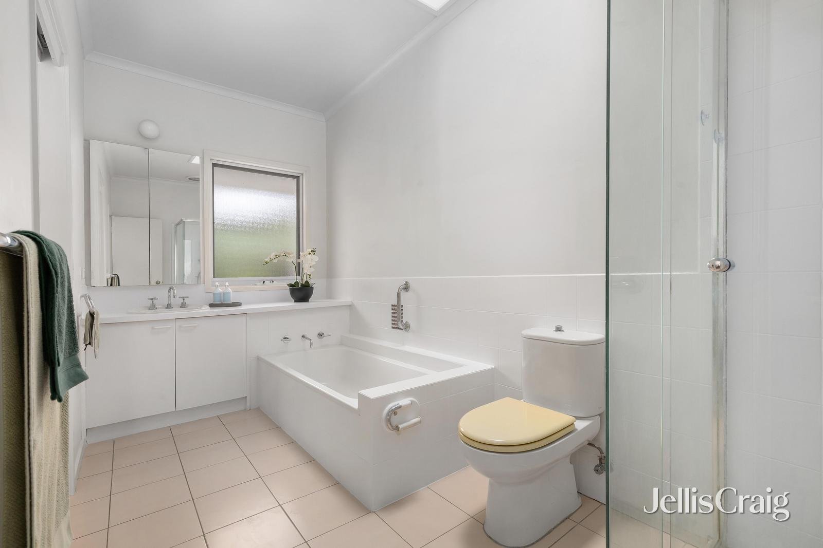 6 Nettleton Avenue, Camberwell image 6