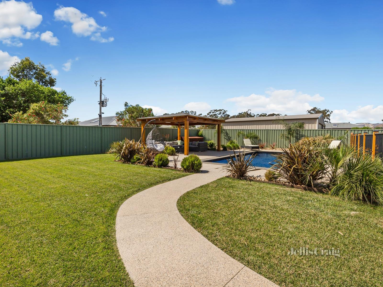 6 Newell Court, Campbells Creek image 12