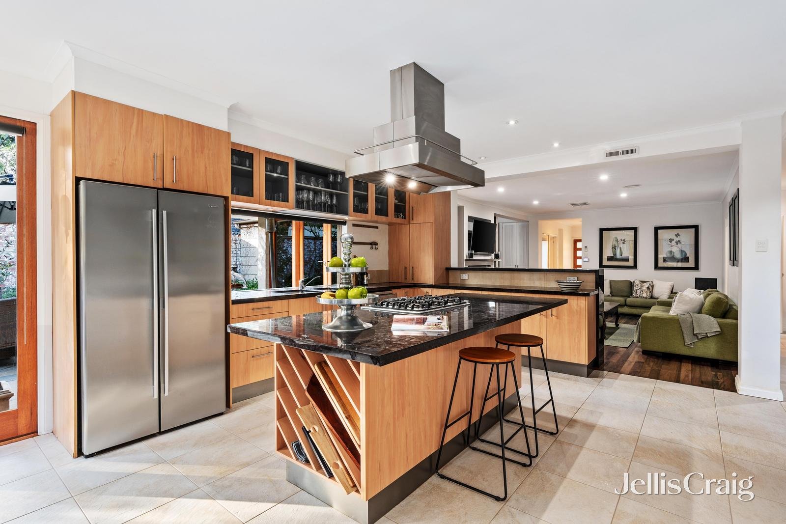 6 Norris Court, Blackburn image 7