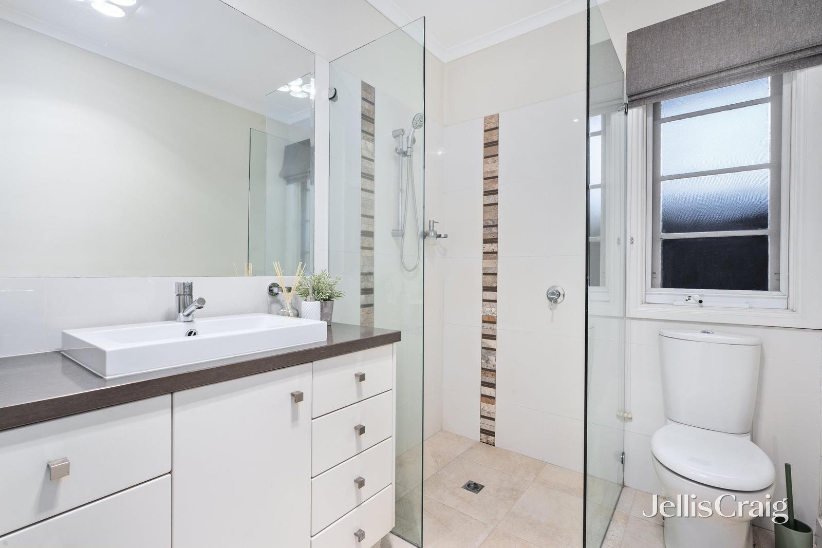 6 Norris Court, Blackburn image 11