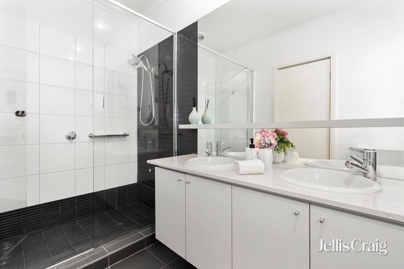 6 Old Trafford Way, Mulgrave image 11