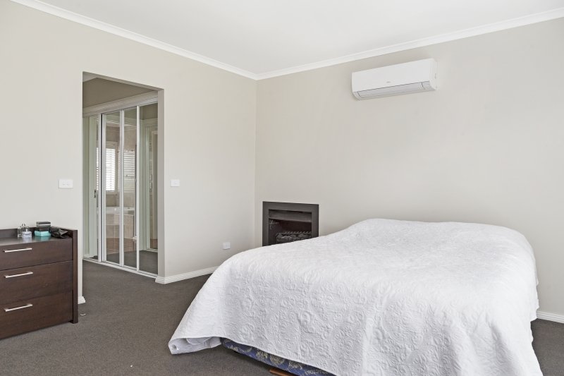 Property Gallery Thumbnail 8