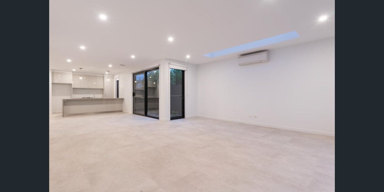 6 Olympia Court, Ormond image 2