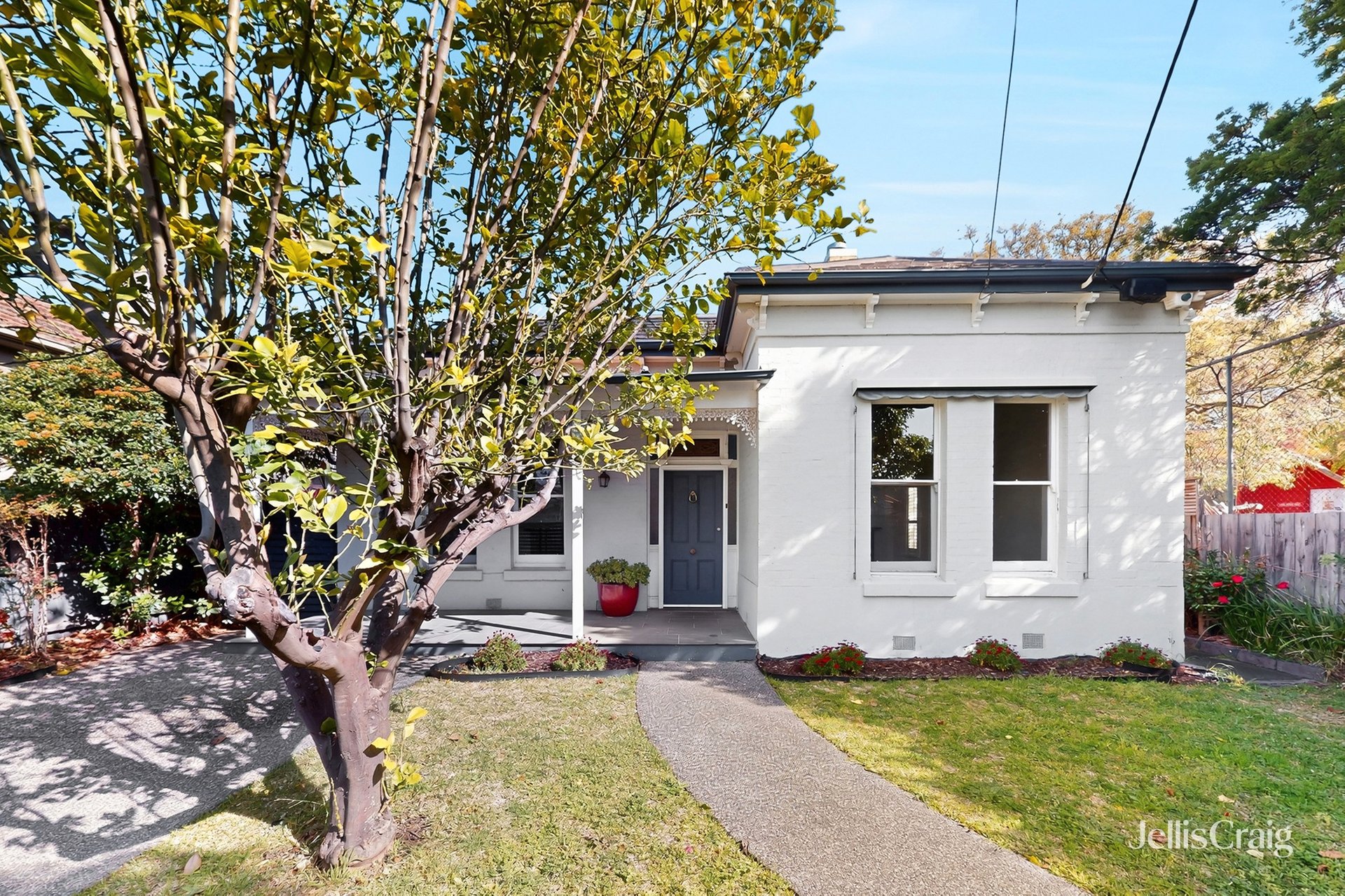 6 Osborne Close, Brighton image 1