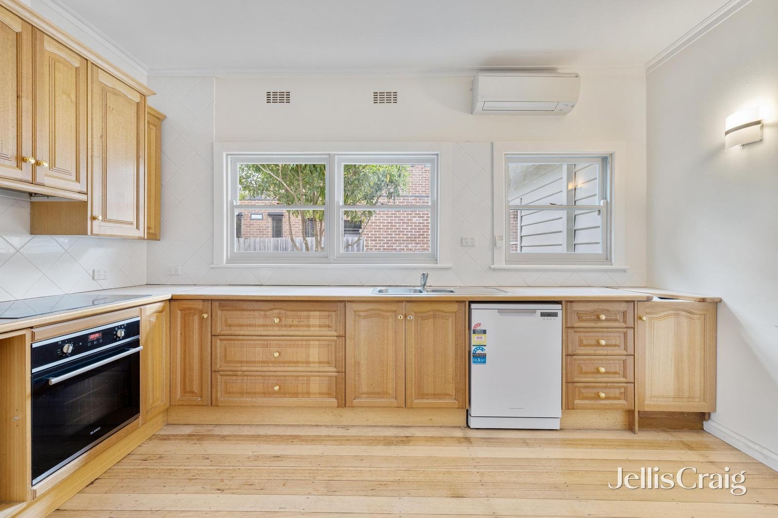 6 Packham Street, Box Hill North image 7