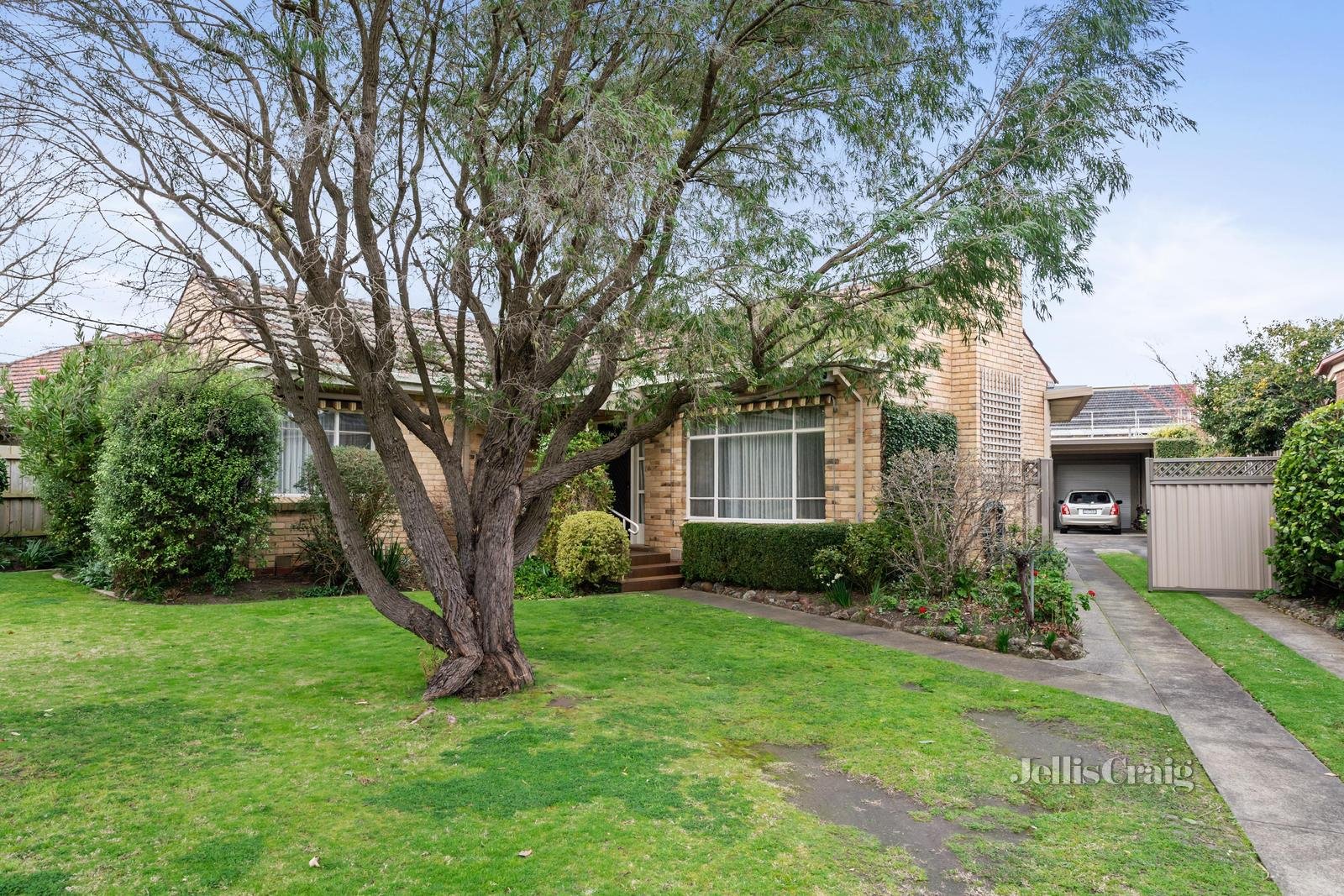 6 Park Lane, Mount Waverley image 2