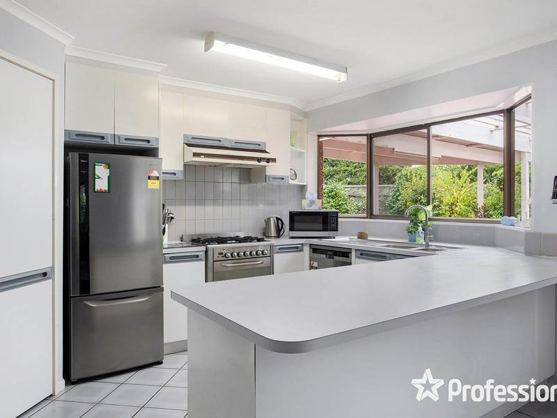 6 Parker Road, Silvan image 5