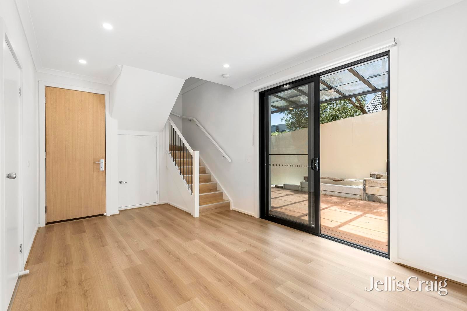 6 Parkhill Close, Mooroolbark image 3