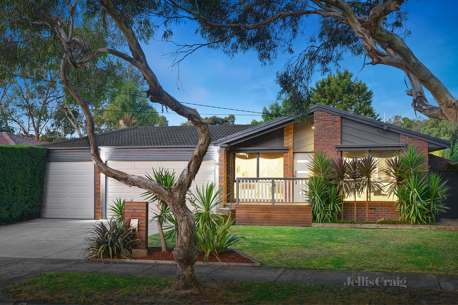 6 Parkstone Drive, Bayswater North image 1