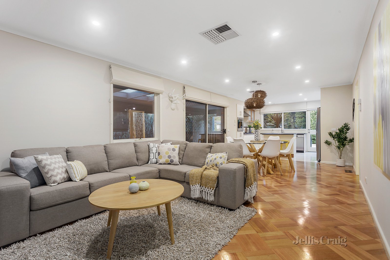 6 Parkstone Drive, Bayswater North image 2
