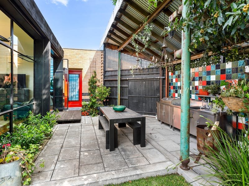 Property Gallery Thumbnail 9