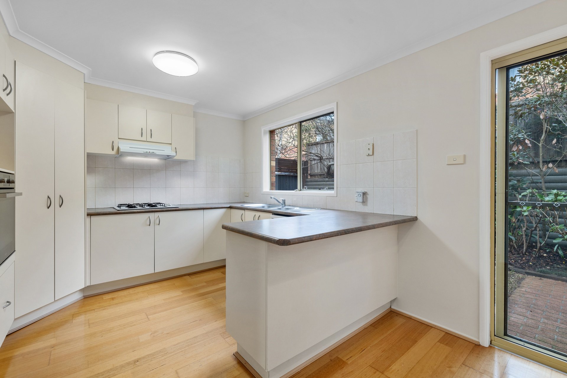 6 Peppermint Grove, Box&nbsp;Hill&nbsp;South image 3