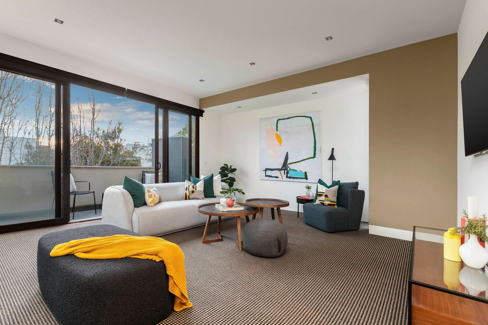 Property Gallery Thumbnail 7