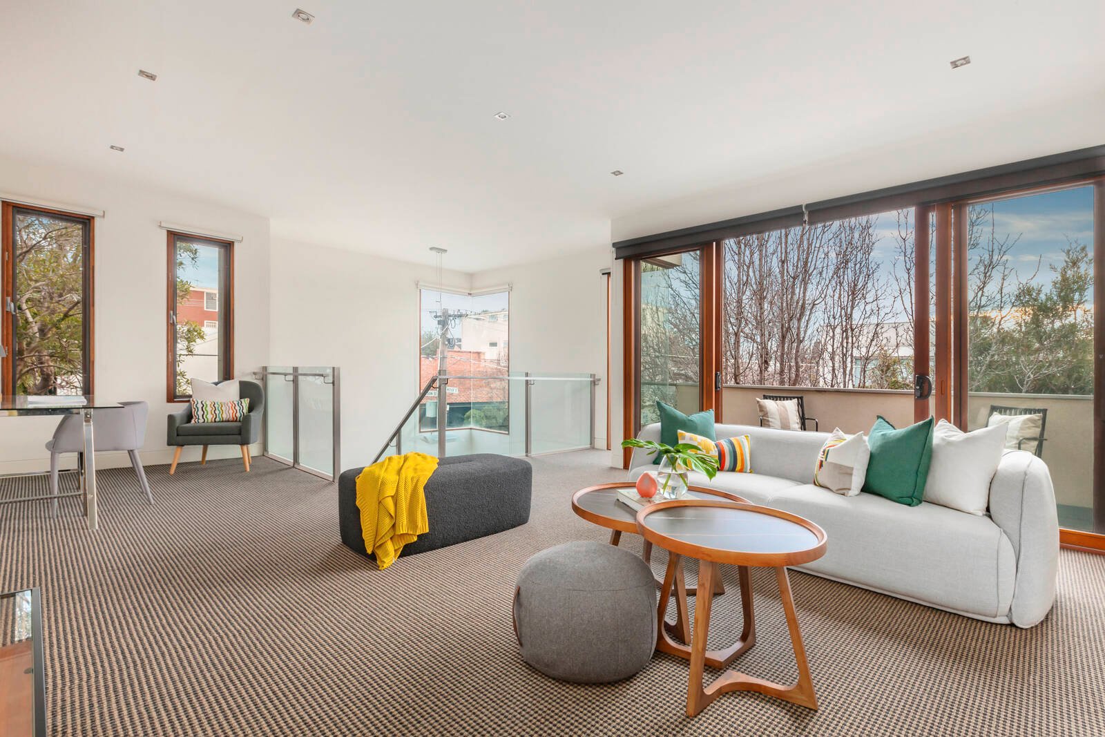 Property Gallery Thumbnail 8