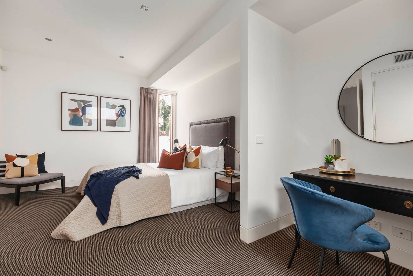 Property Gallery Thumbnail 11