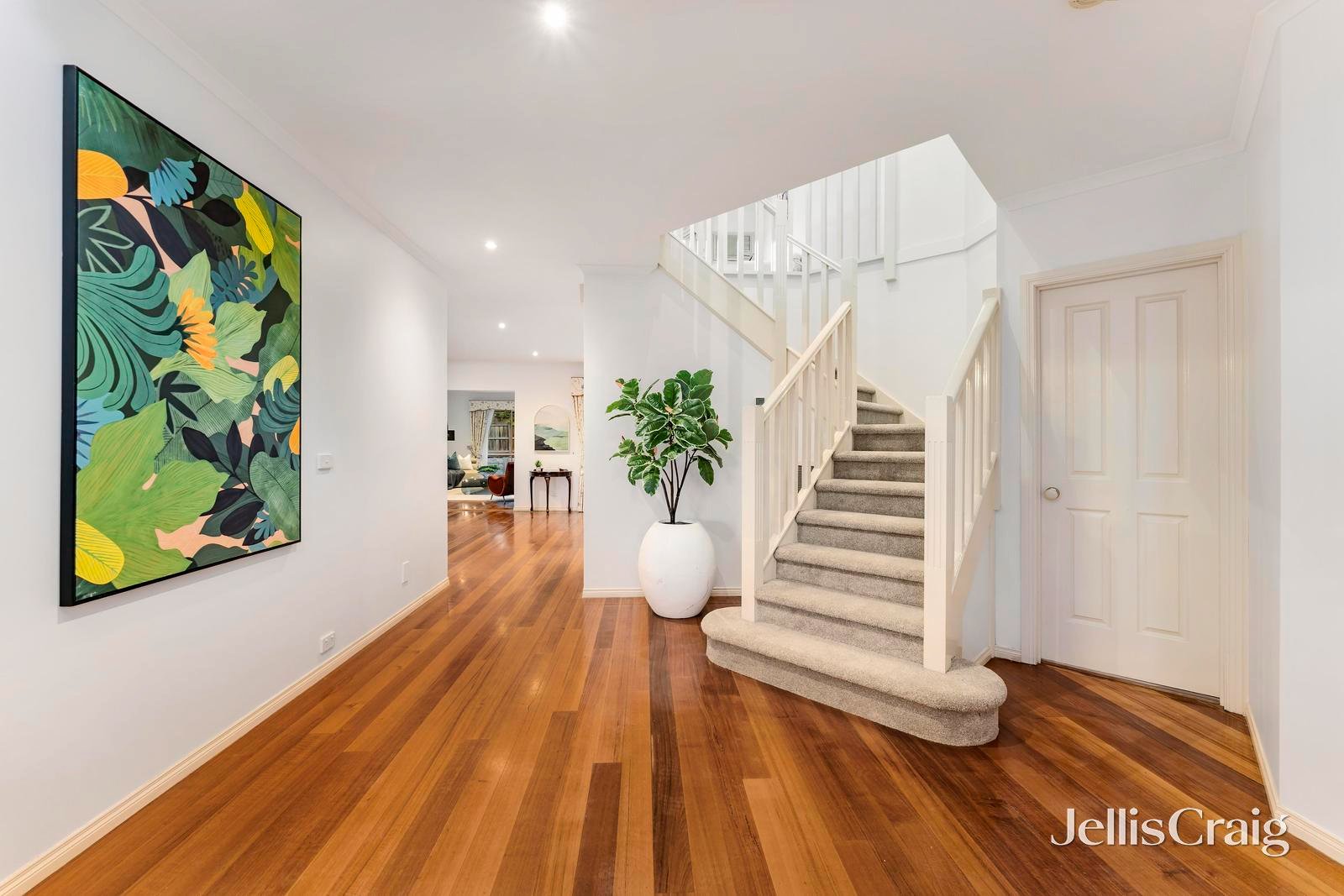 6 Pilbara Mews, Bulleen image 2