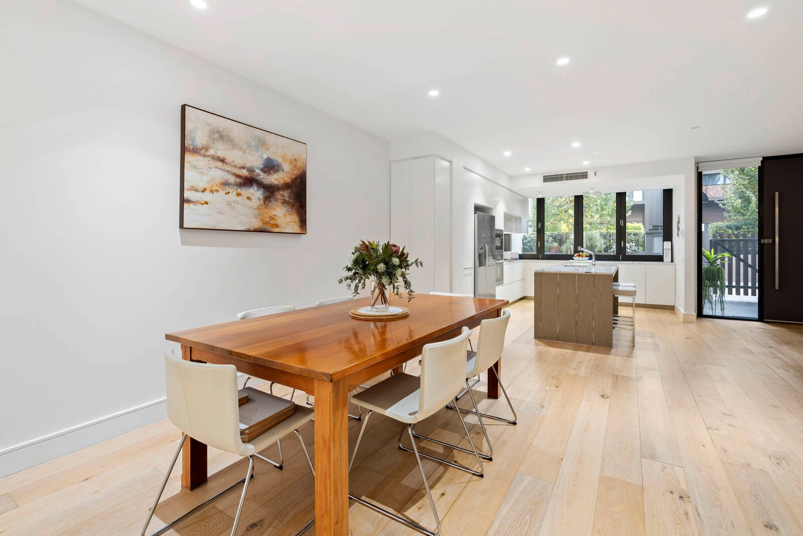 Property Gallery Thumbnail 3