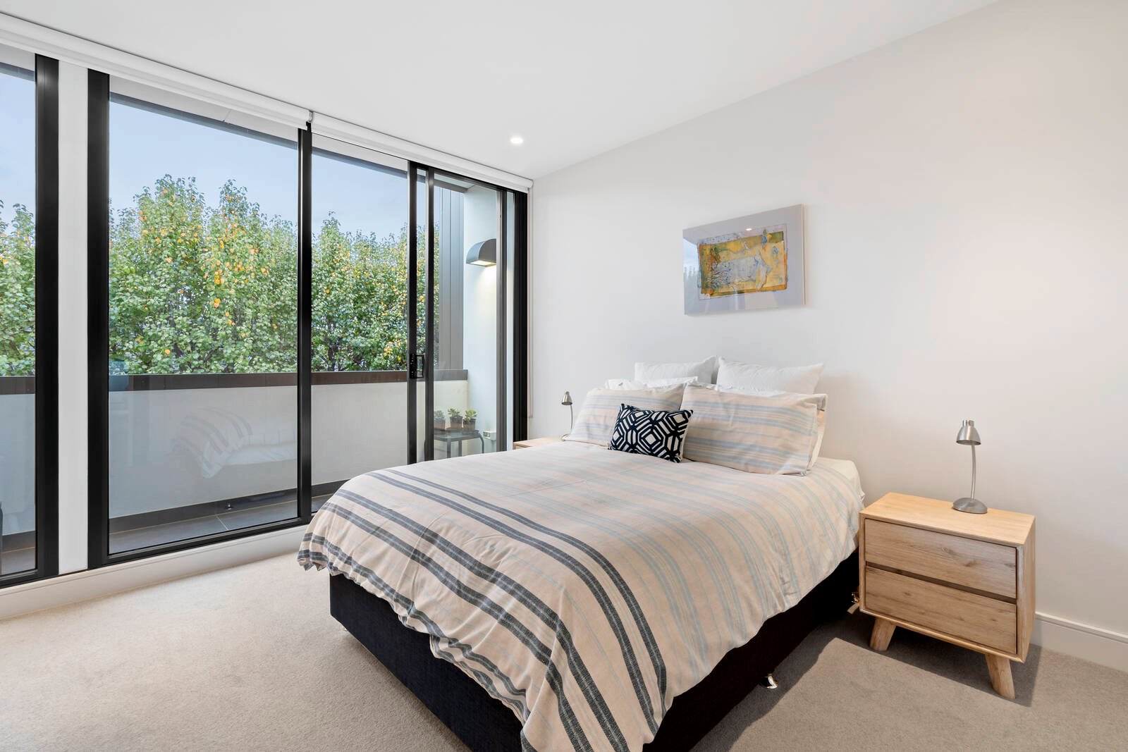 Property Gallery Thumbnail 6