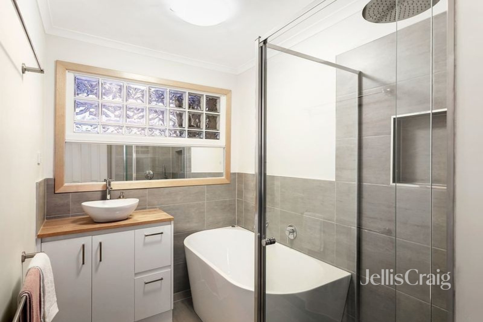 6 Pinjarra Court, Diamond&nbsp;Creek image 7