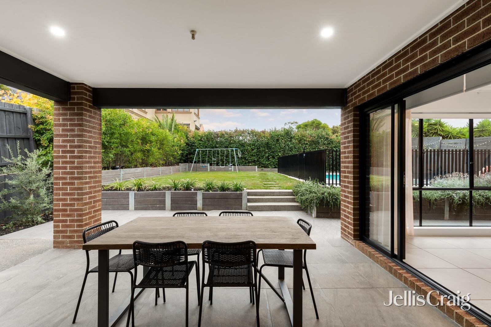 6 Pinnacle Crescent, Bulleen image 6