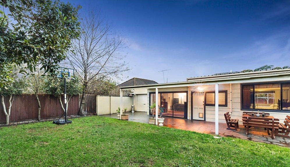 6 Pollina Street, Bentleigh East image 7