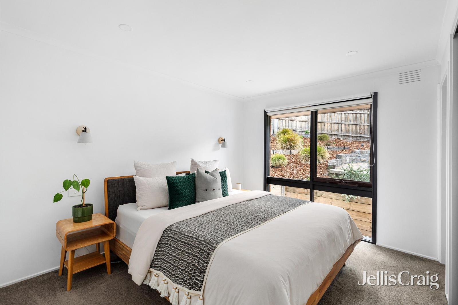 6 Price Court, Diamond&nbsp;Creek image 11