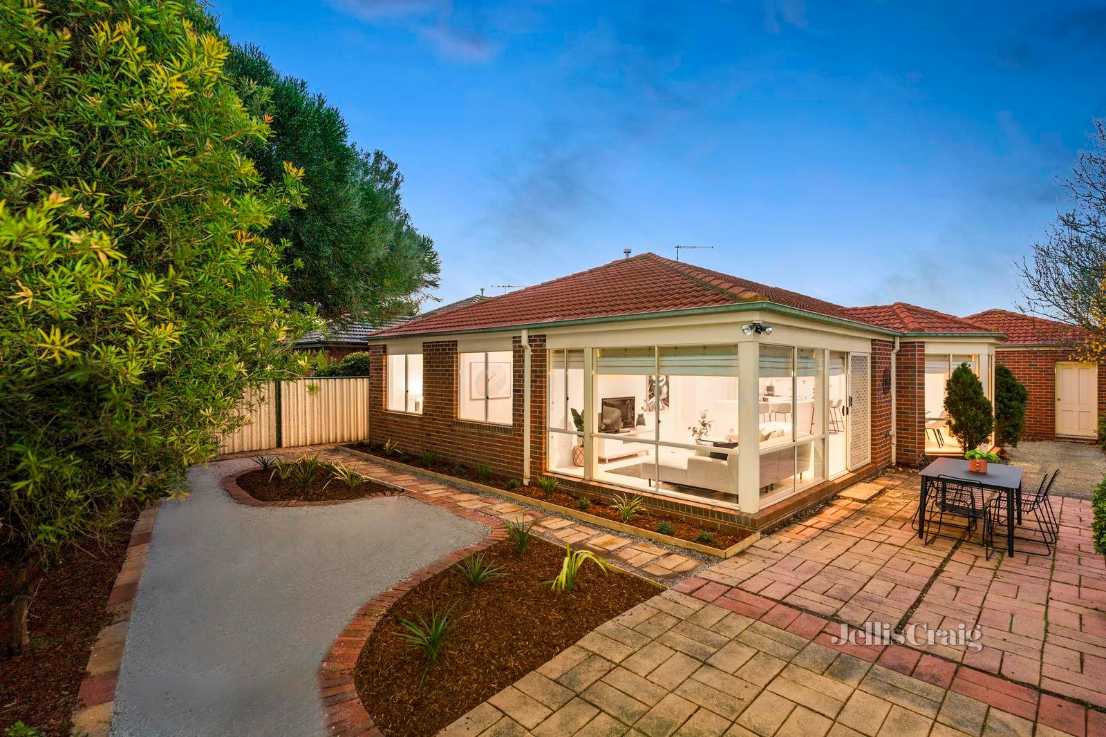 6 Primrose Court, Gowanbrae image 10