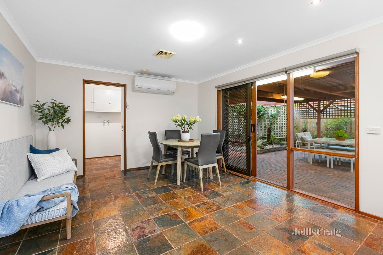 6 Pringle Place, Altona Meadows image 9