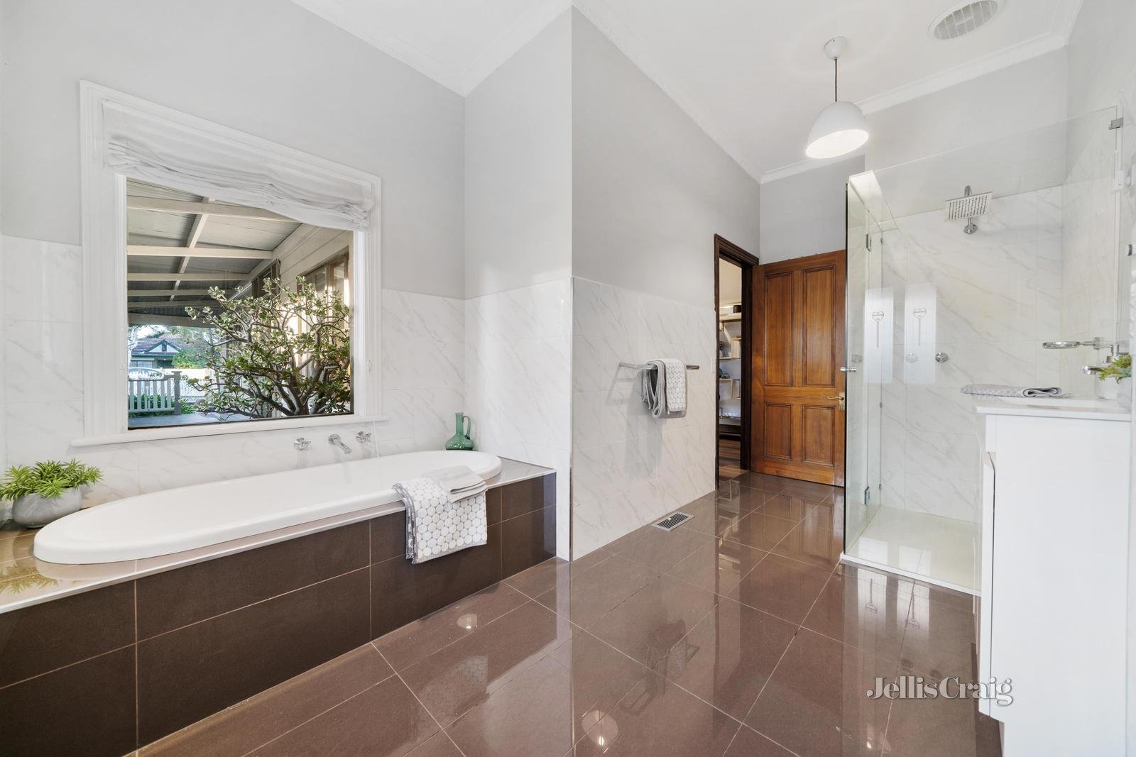 6 Quarry Road, Mitcham image 8