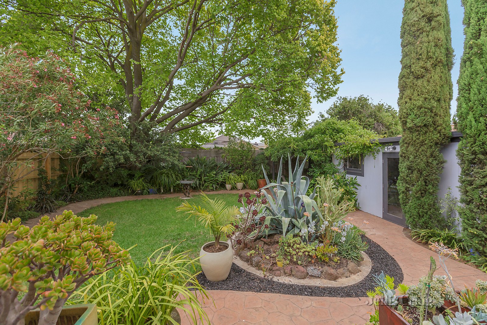 6 Rae Street, Bentleigh East image 7