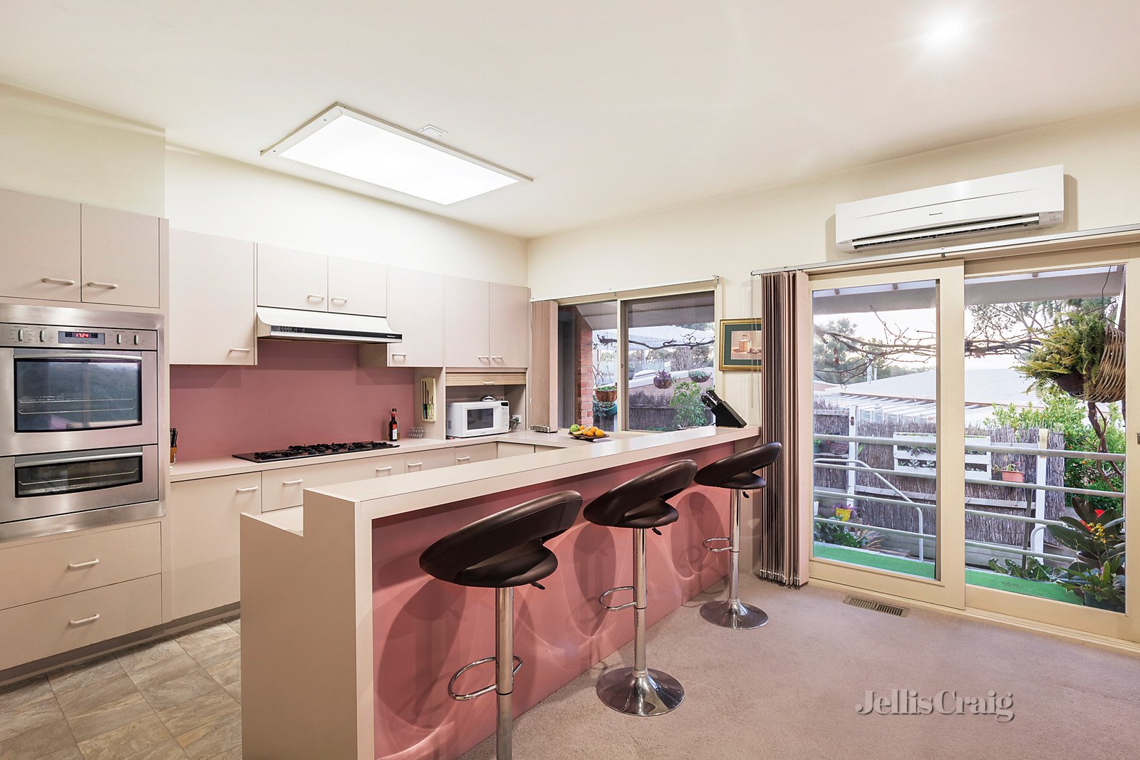 6 Ramsay Close, Doncaster East image 5