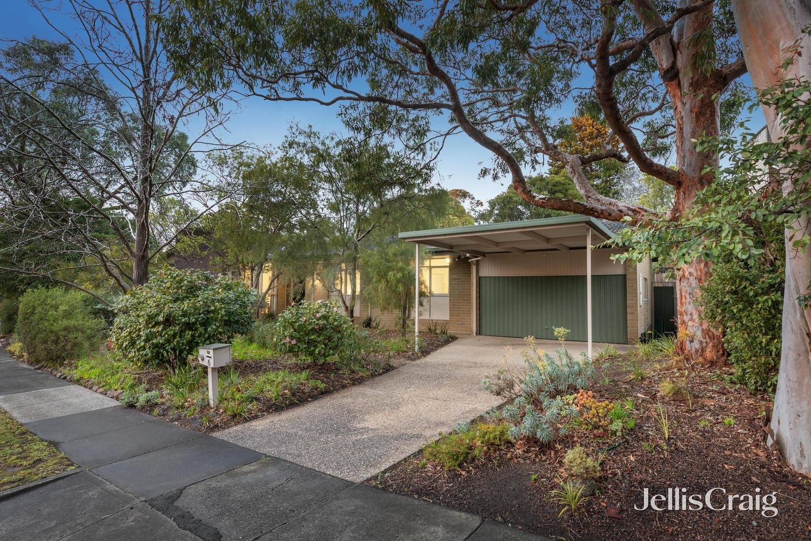 6 Ravenswood Court, Nunawading image 1