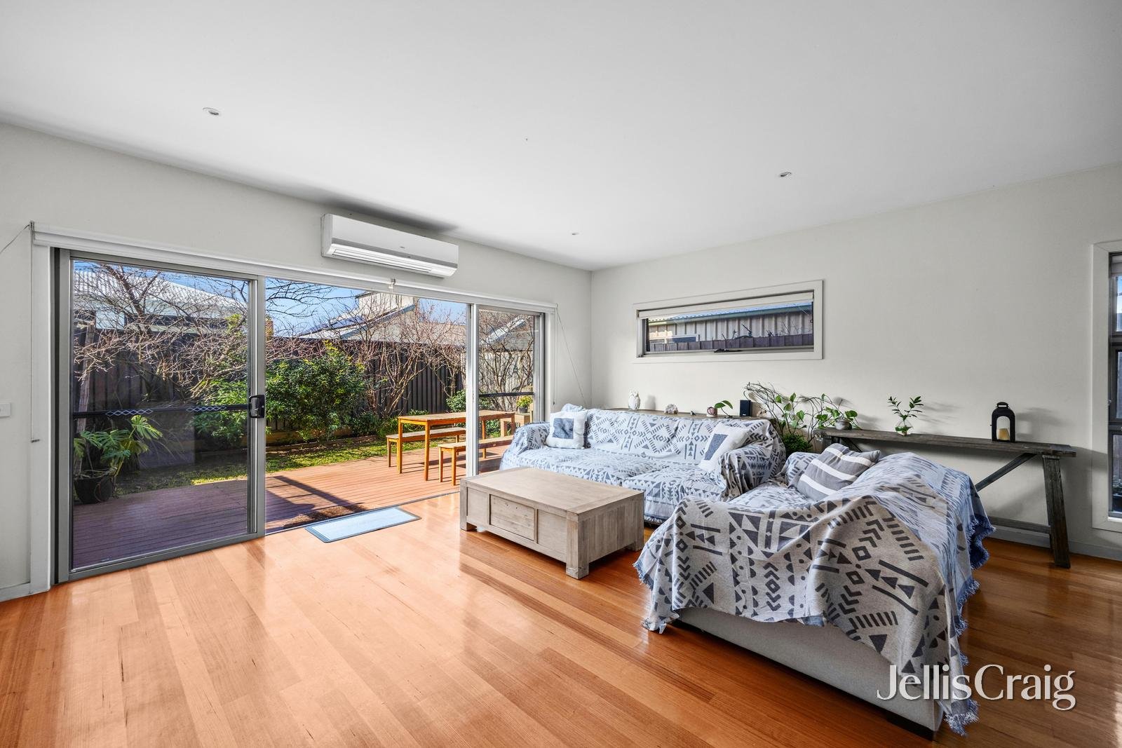 6 Revo Street, Newport image 2