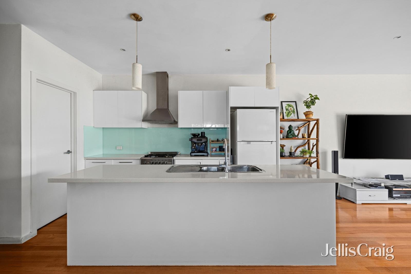 6 Revo Street, Newport image 20