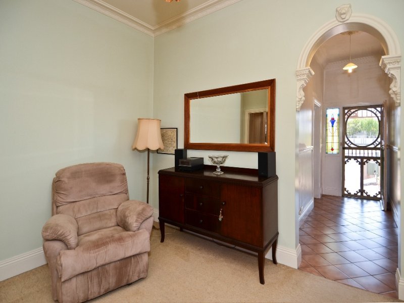 6 Richmond Street, Geelong image 5