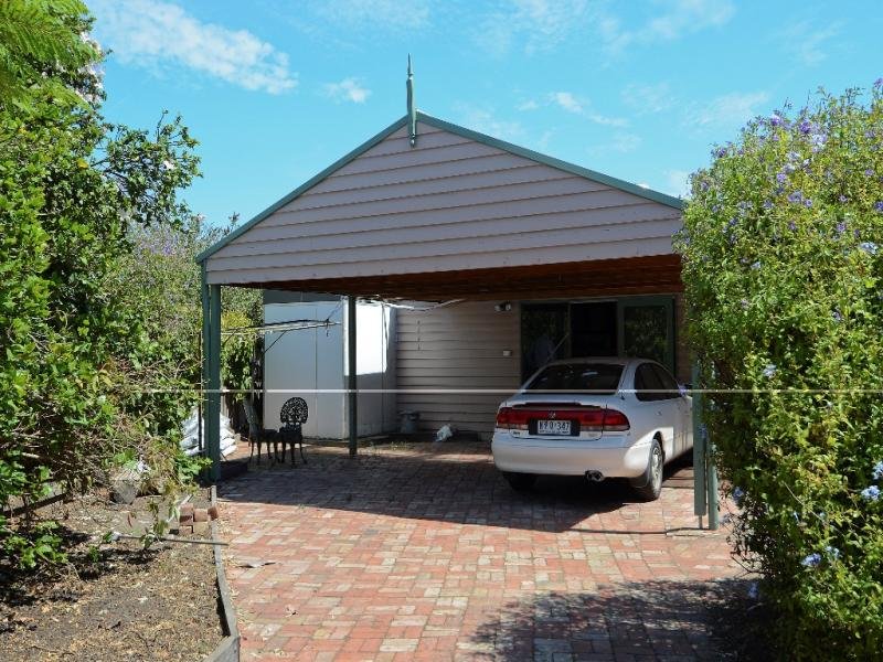 6 Richmond Street, Geelong image 8