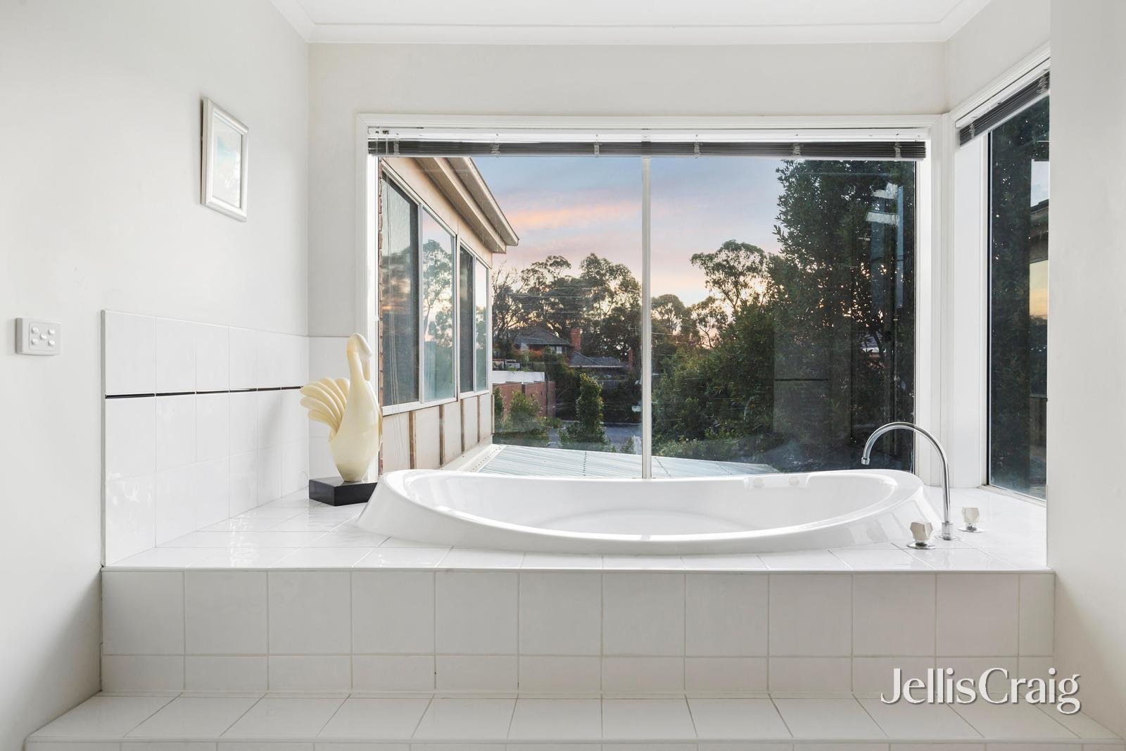 6 Robin Court, Doncaster image 12