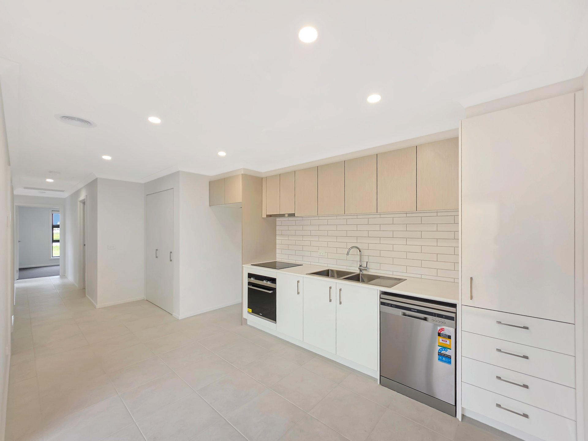 6 Rockbank Walk, Armstrong&nbsp;Creek image 8