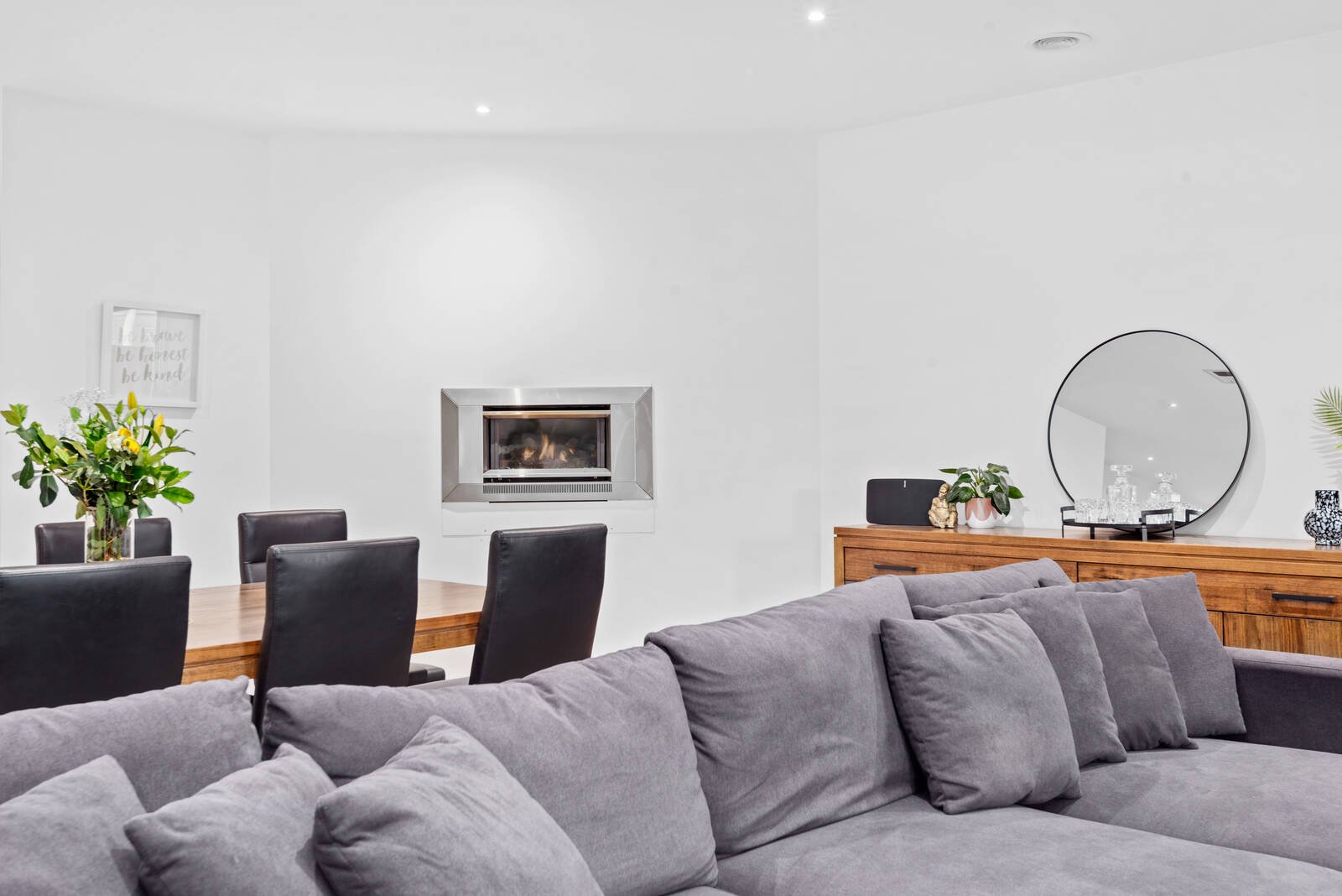 Property Gallery Thumbnail 6