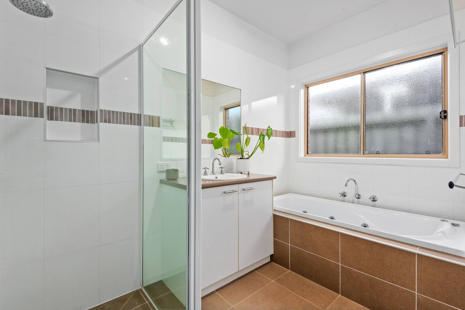 Property Gallery Thumbnail 11