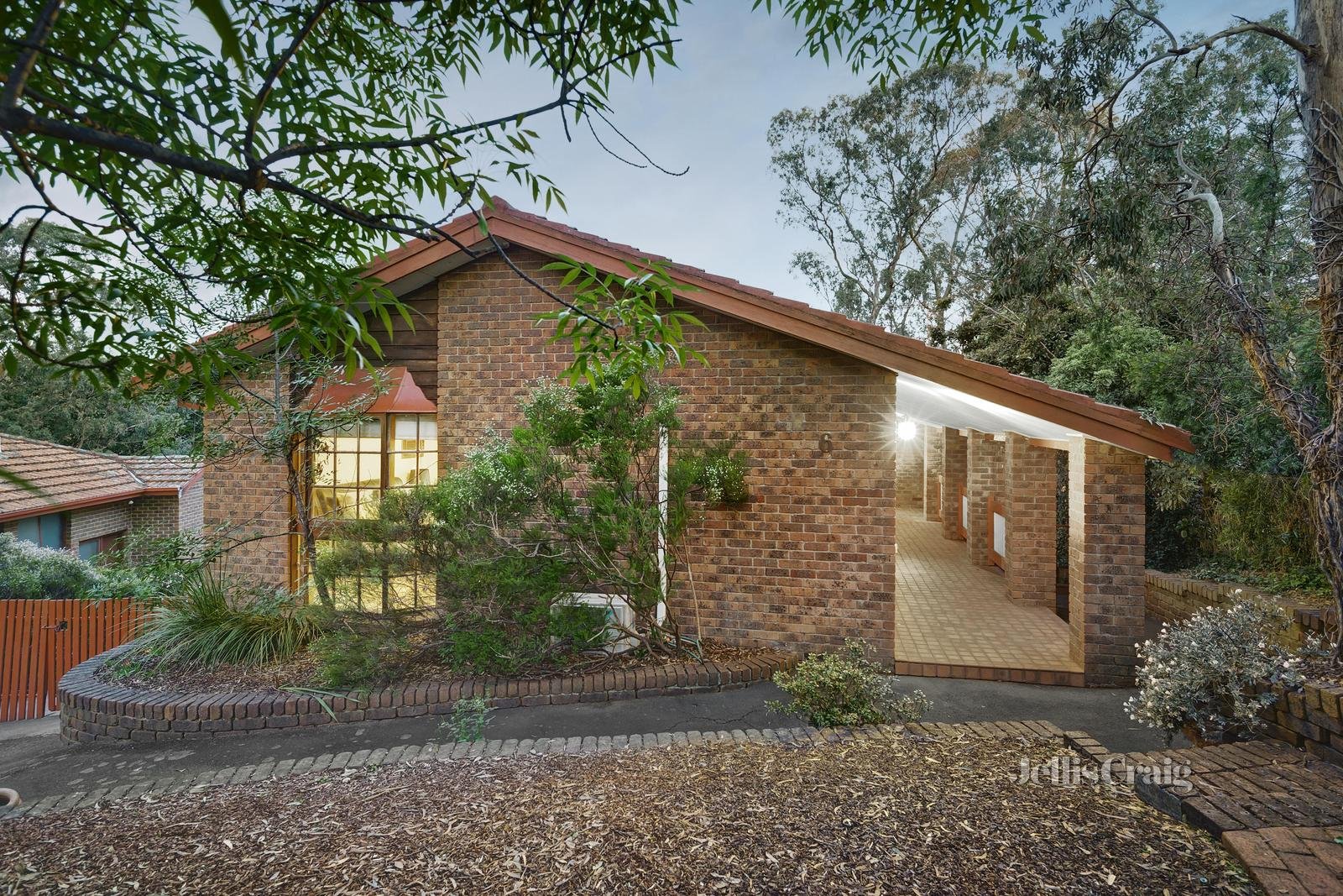 6 Rondu Place, Eltham image 2