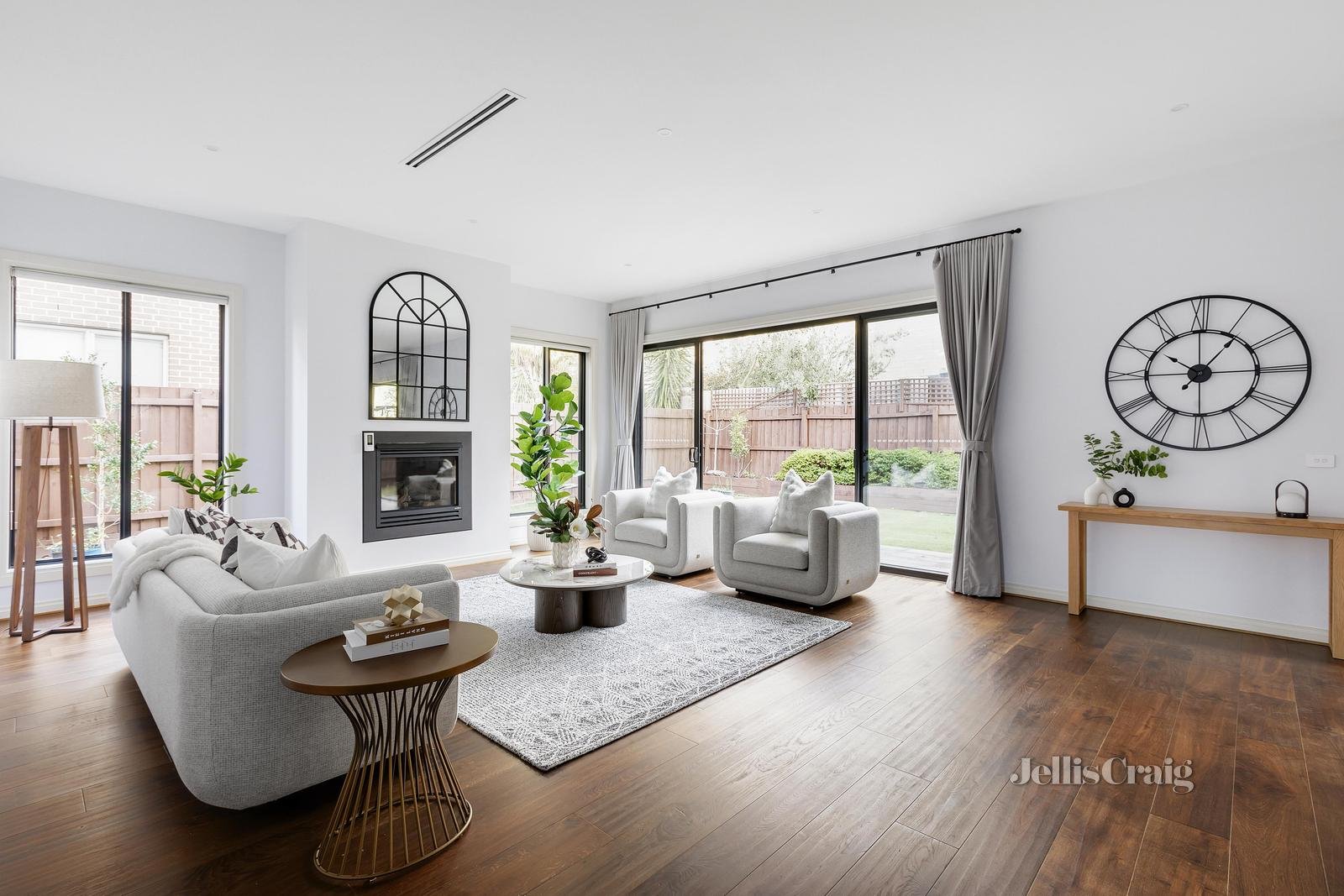 6 Roselyn Crescent, Bentleigh East image 2