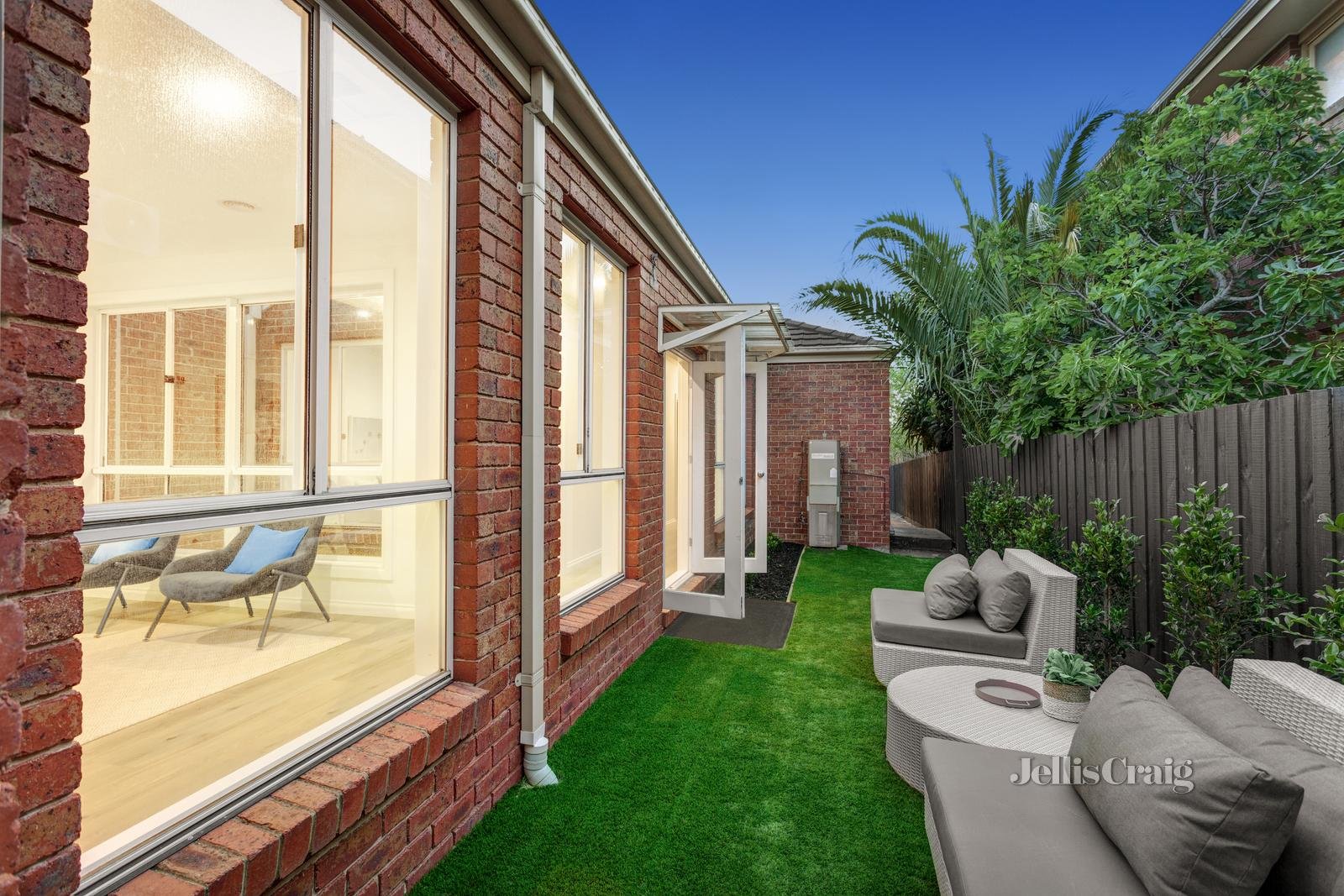 6 Ross Street, Bentleigh image 15